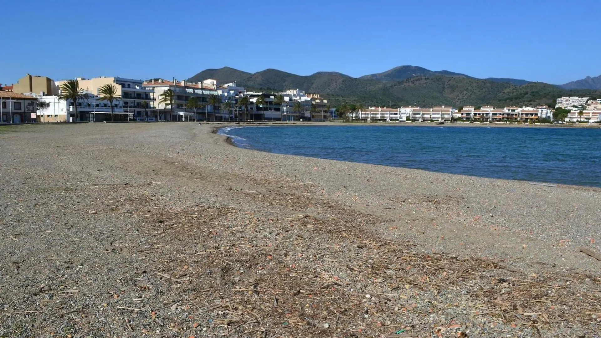 Appartement Apartamento Familiar De 3 Hab Cerca De La Playa En Llanca - Es-170-75 Spanje