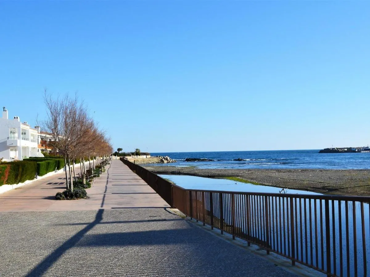 Apartamento Familiar De 3 Hab Cerca De La Playa En Llanca - Es-170-75 Spain