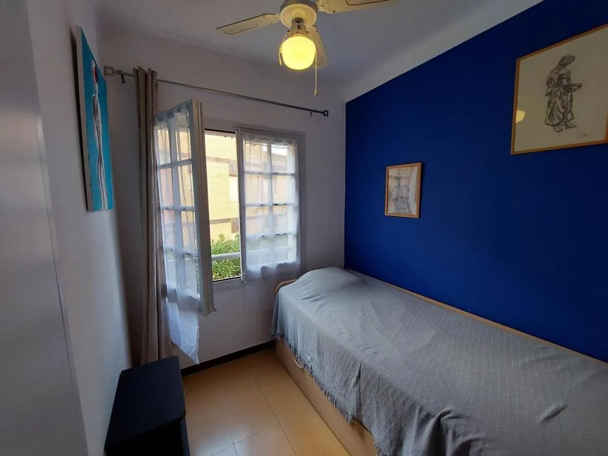 Apartment Apartamento Familiar De 3 Hab Cerca De La Playa En Llanca - Es-170-75