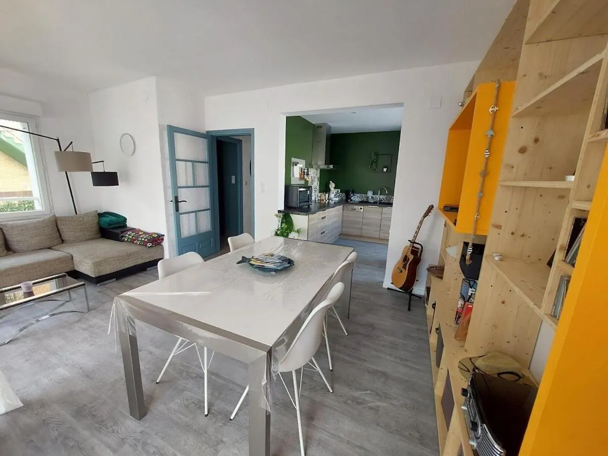 Apartamento Familiar De 3 Hab Cerca De La Playa En Llanca - Es-170-75 Apartment