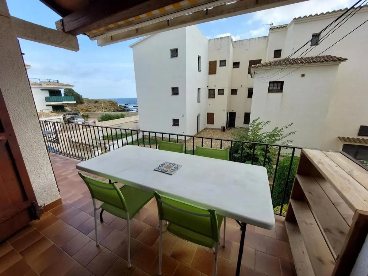 Apartamento Familiar De 3 Hab Cerca De La Playa En Llanca - Es-170-75